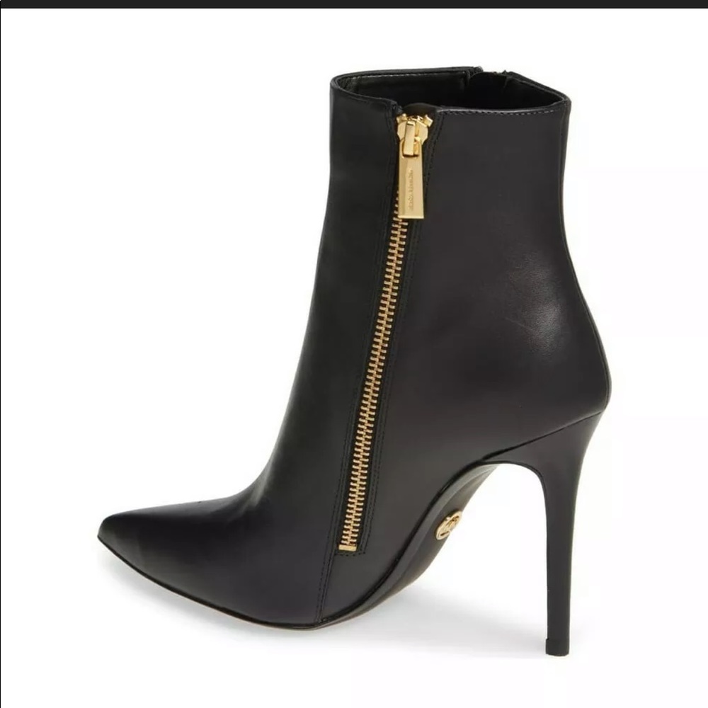 MICHAEL KORS LEATHER KEKE ANKLE BOOTS 👢 - Picture 2 of 8